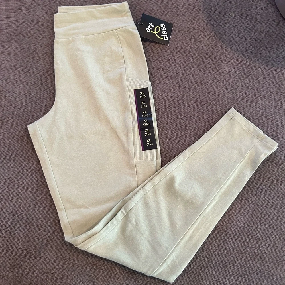 Art Class Girls leggings with pockets green XL NWT